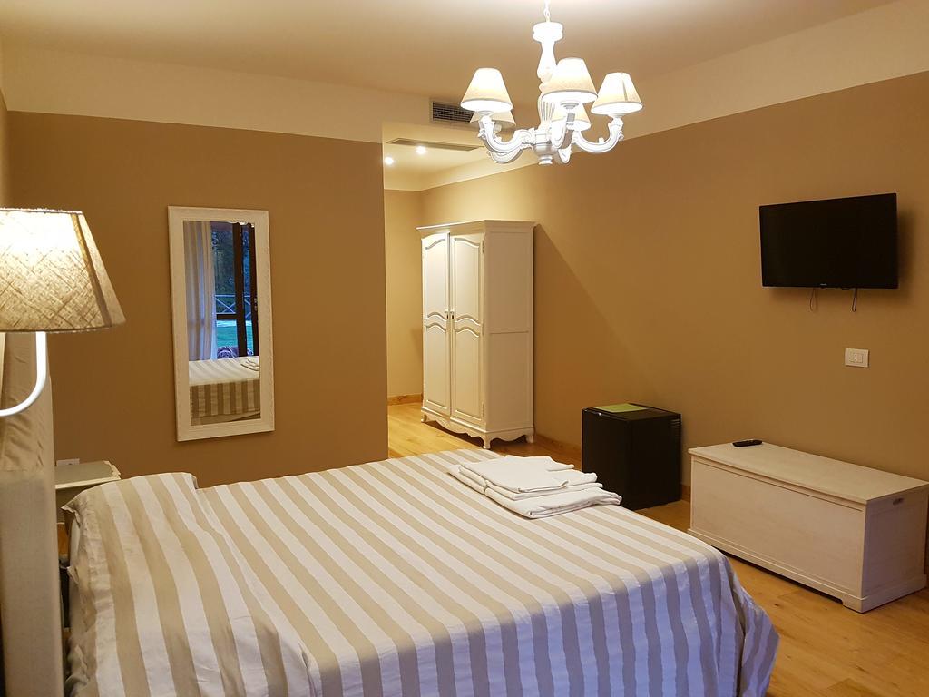 Agriturismo Podere S. Croce Saturnia Bagian luar foto